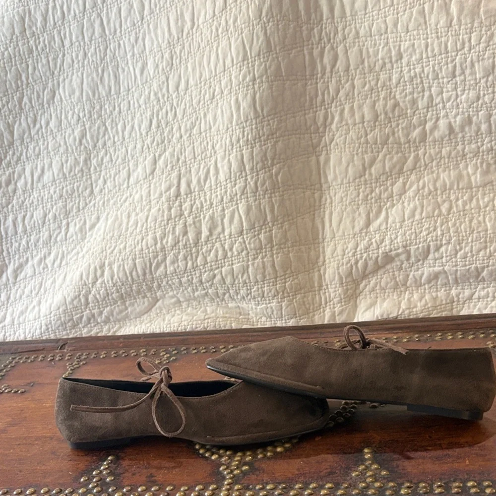 Source Unknown Brown Suede Ballet Flats - Picture 5 of 6